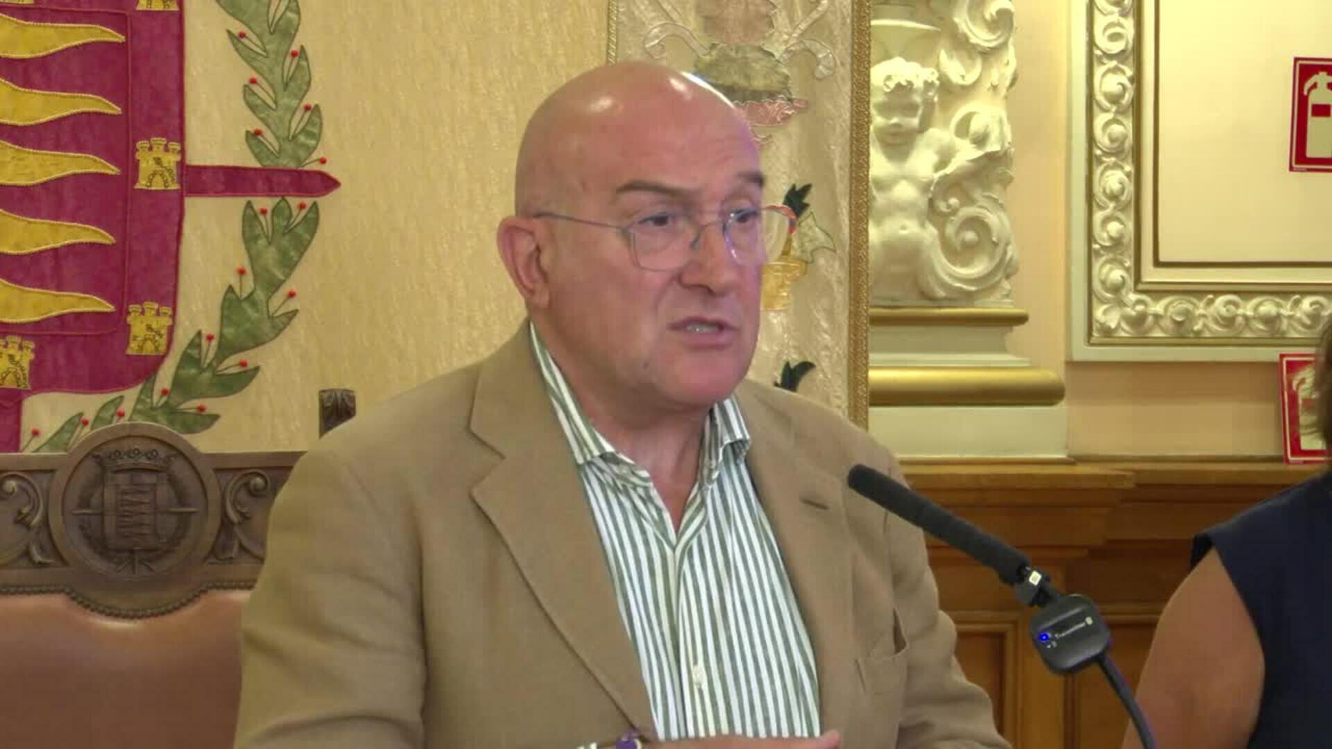 Ayuntamiento de Valladolid suma 9 plazas en su balcón para personas con discapacidad en Fiestas