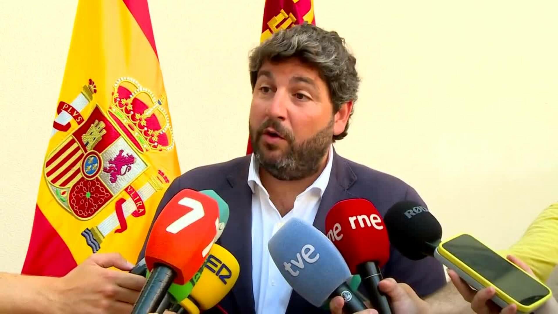 López Miras tacha de "esperpento" el intento de Montero de rebajar el concierto catalán