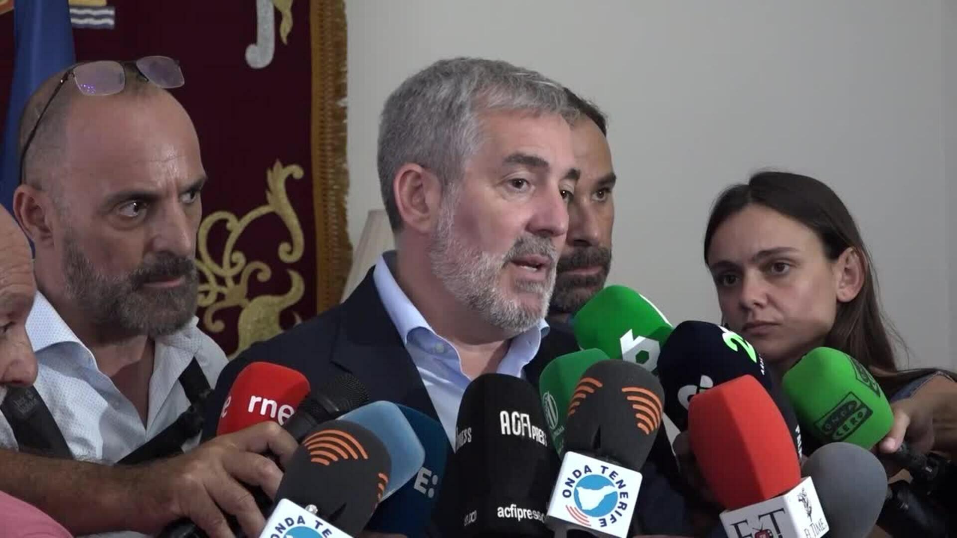 Clavijo valora la ayuda económica para menores migrantes y aboga por la reforma legislativa