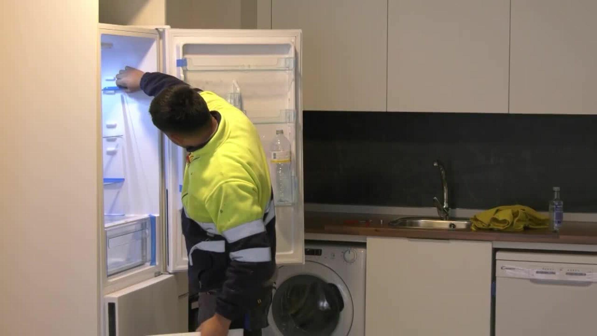 Familias realojadas del incendio de Campanar dejan Safranar seis meses después