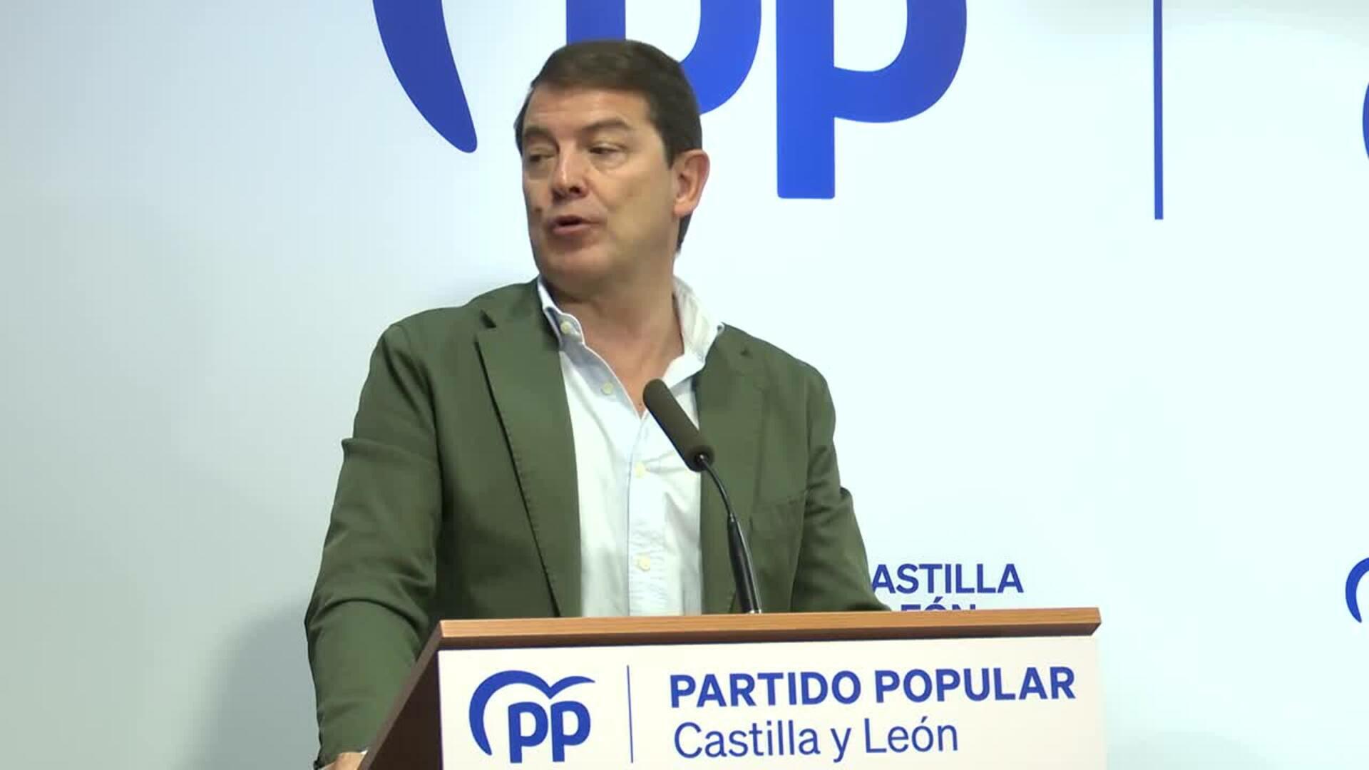 Mañueco llama a los suyos a dinamizar el partido y que las autonómicas serán "cuando toquen"