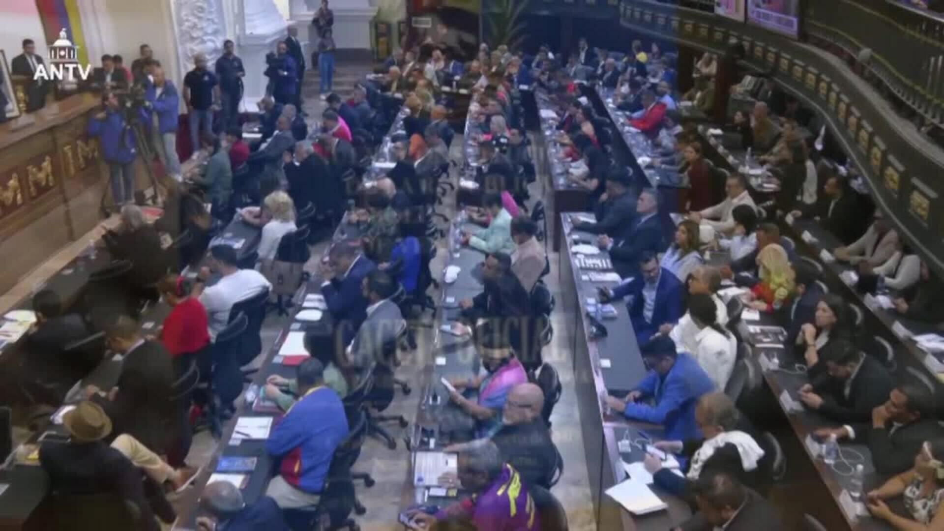 La Asamblea Nacional de Venezuela pide al Gobierno de Maduro romper relaciones con España