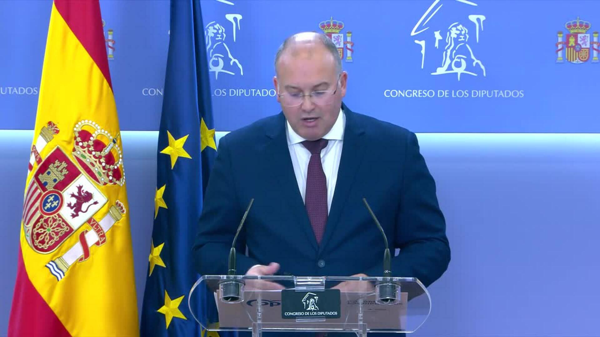 Tellado dice que "no consta denuncia" contra el alcalde de Algeciras