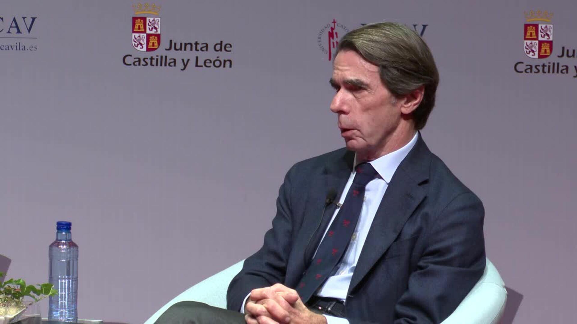 Aznar acusa a Sánchez de gestionar la DANA como si presidiese "una ONG"