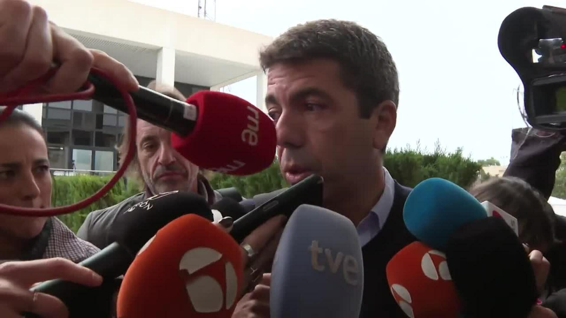 Mazón defiende que el Consell trabaja "a toda velocidad" para aplicar las ayudas a afectados