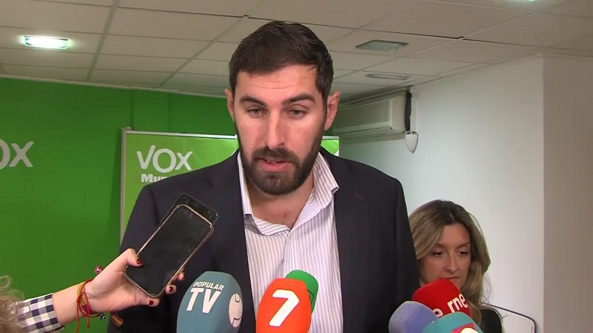 Antelo (Vox): "Si PP no cambia su política migratoria tendrá que pactar con PSOE o elecciones"