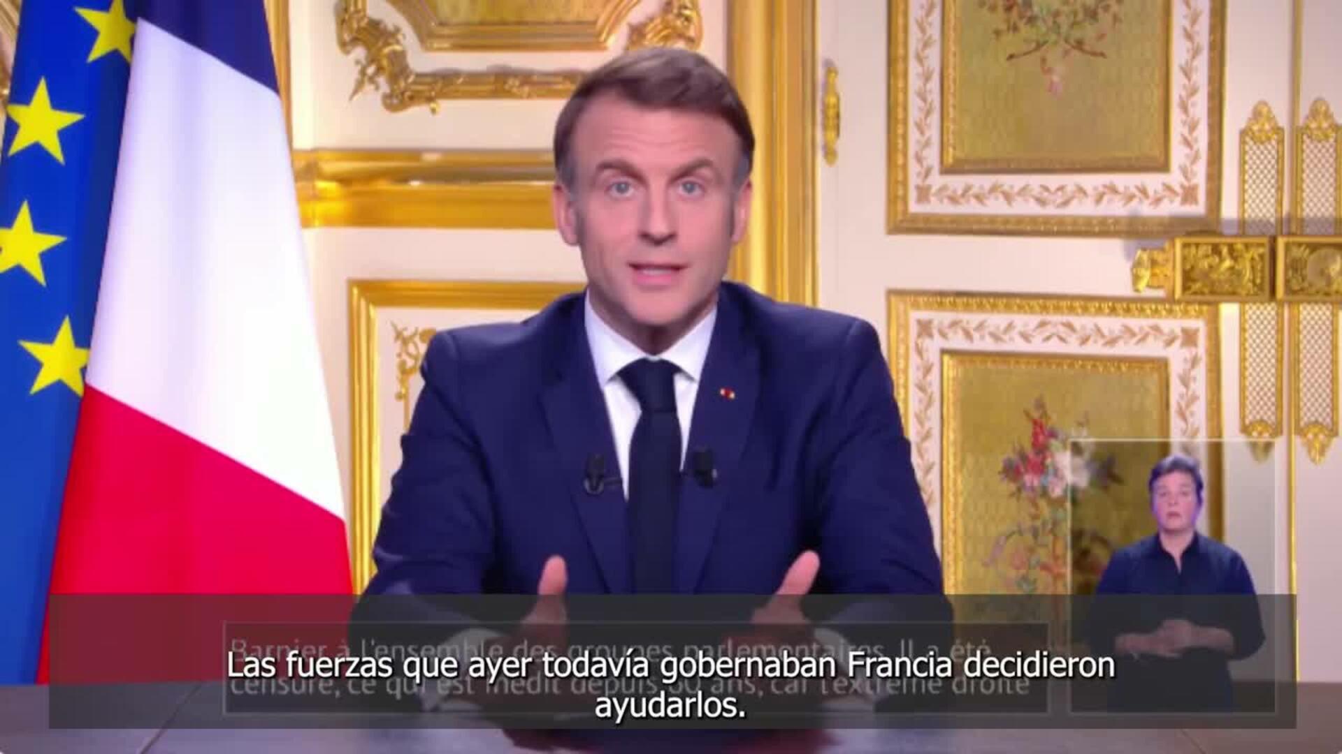 Macron dice que no asumirá las "irresponsabilidades" de la izquierda y la ultraderecha