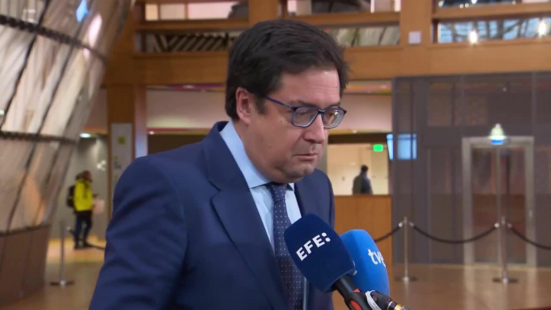 Óscar López espera que Miguel Ángel Rodríguez cuente "toda la verdad"