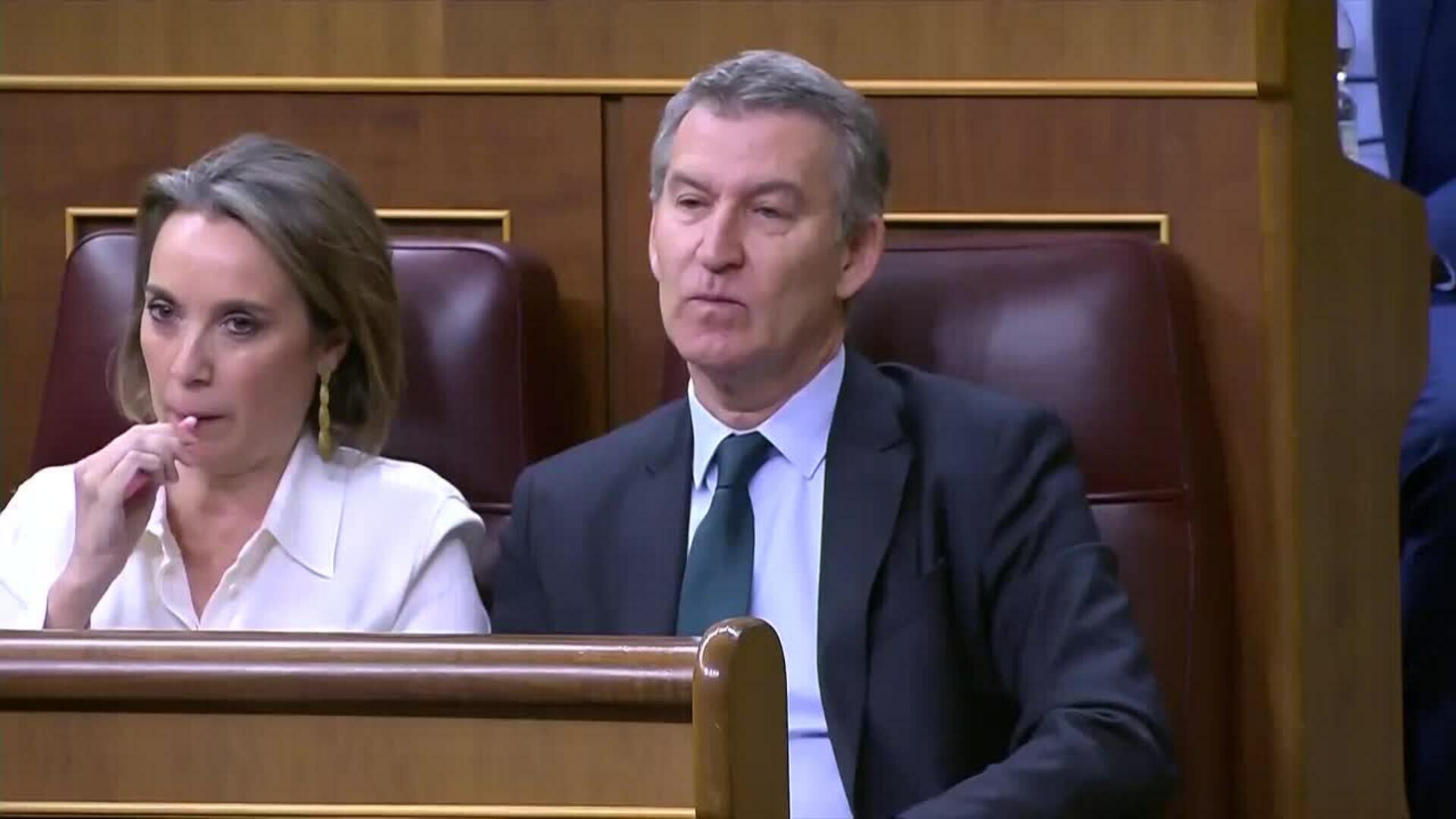 Junts avisa que no va de farol y que el Gobierno está "en números rojos"