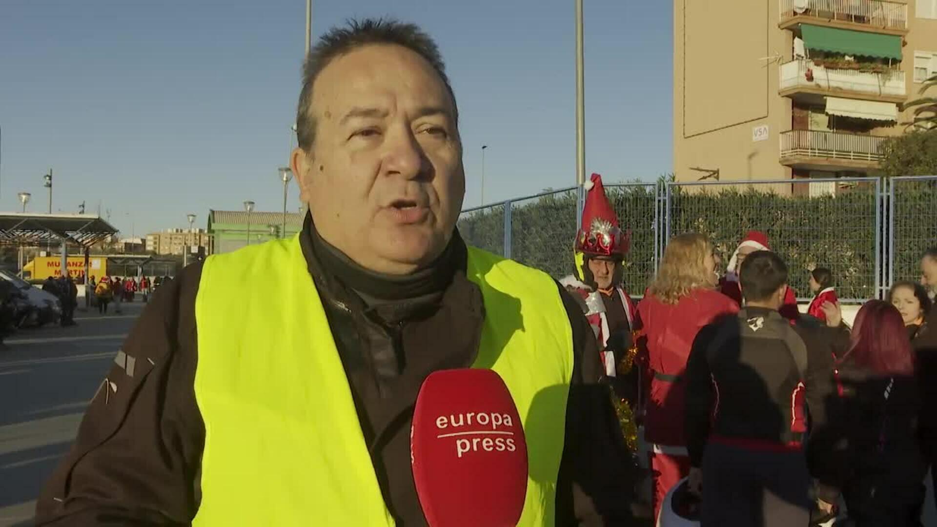 Más de 600 moteros reparten regalos en Valencia a los niños de las zonas afectadas por la dana