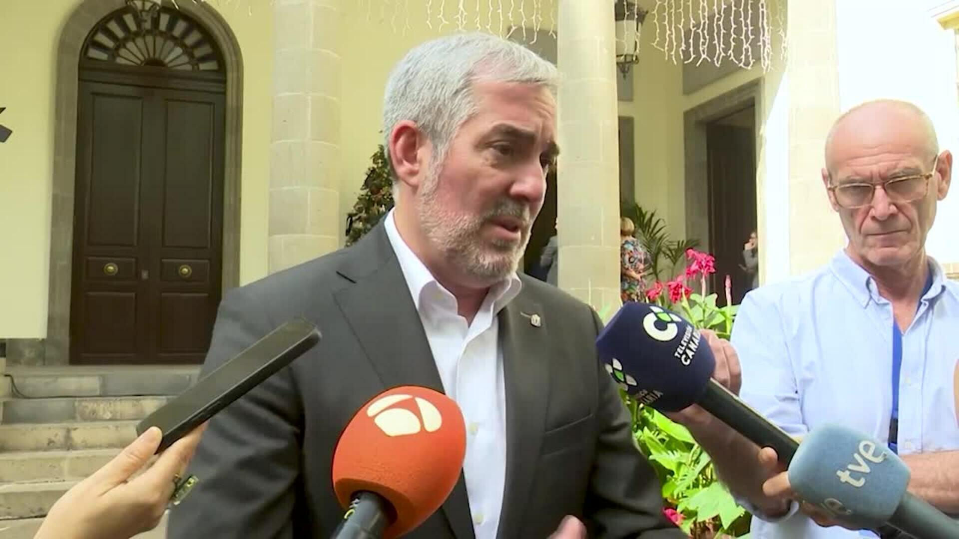 Clavijo defiende un decreto que haga una "distribución extraordinaria puntual" de menores