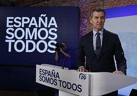 Feijóo convoca a una convivencia a sus barones para contraponer su agenda socioeconómica al «año de Franco»