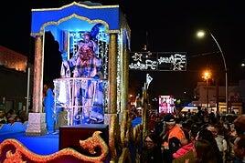 La Avenida de Canarias se convierte en un lugar mágico con la visita de los Reyes Magos