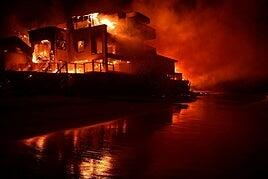 El fuego calcina las mansiones de las estrellas de Hollywood: desde Paris Hilton a Ben Affleck