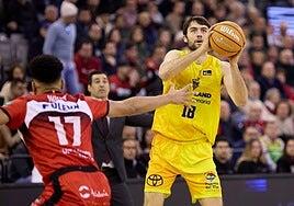 Tobey recupera la versión letal que lanzó su carrera a la cima