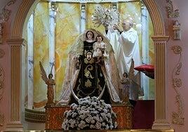 La Virgen del Carmen de La Isleta cambia de corona hasta mayo en el Arsenal