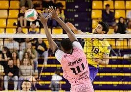 El Guaguas suda para doblegar al UPV Léleman en el CID (3-1)