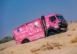 El Elefante Rosa completa la octava etapa sin incidentes mecánicos y más líder