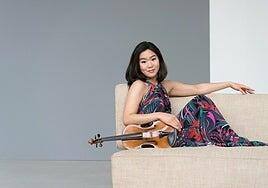 La violinista Esther Yoo cubre la baja médica de Hilary Hahn en el Festival de Música