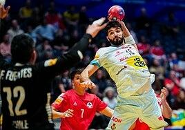 Los Hispanos se estrenan con victoria