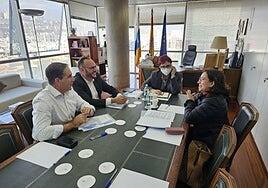 Los graduados sociales y la Consejería regional de Asuntos Sociales fortalecen su colaboración