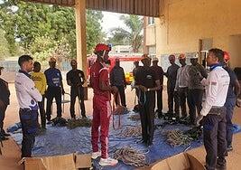 Salvaguardar la propia vida, la principal enseñanza de los bomberos de Gran Canaria a los de Gambia