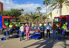 El servicio de limpieza de Telde estrena nueva maquinaria e imagen con el rojo y azul de su bandera