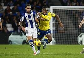 Tres partidos de sanción para Dário Essugo