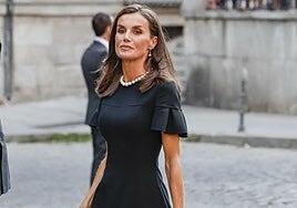 Un medio portugués revela un viaje de urgencia de la reina Letizia a Gales