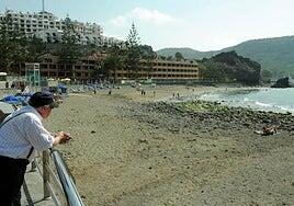 En estado crítico una mujer tras sufrir una caída en la costa de Mogán