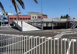 Telde avanza en la canalización eléctrica previa a la apertura del parking modular de Arnao