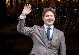 Christian de Dinamarca, en la senda de Leonor, comienza su formación militar