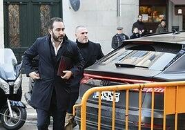 Aldama pide al juzgado que le devuelva su coche blindado por su integridad