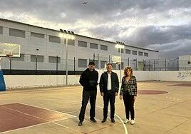 Luces solares de estreno en la cancha de Argana Alta