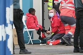 El 37% de los menores inmigrantes varados en Canarias serán mayores de edad este año