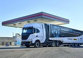 Iveco entrega dos camiones de pila de combustible al proyecto H2Haul