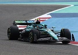 El coche de Alonso levanta suspicacias en el primer día de test en Baréin