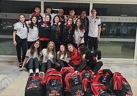 Magec Tías, de convivencia en Indonesia