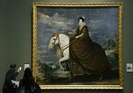 La reina Isabel recupera el color