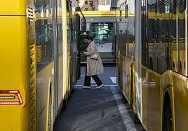 La grúa y la guagua la llevan ellas: el techo de cristal se empieza a romper en el sector