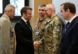 Macron se reúne con los jefes del Estado Mayor de la UE y la OTAN, pero sin Estados Unidos
