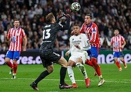 Un volcán contra los poderes del rey de Europa