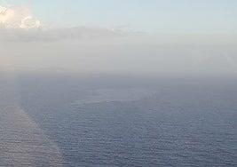 Declarada la alerta por contaminación marina tras el hundimiento del pesquero en Telde