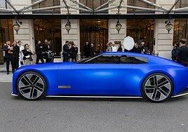 El Jaguar Type 00 hace su primera aparición pública en la Semana de la Moda de París