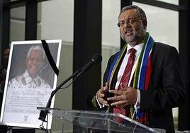 EE UU expulsa al embajador sudafricano por acusar a Trump de «supremacismo»