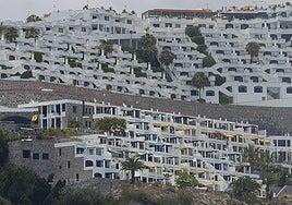 Los pisos turísticos crecen seis veces más que las plazas hoteleras en los destinos de sol y playa isleños