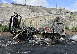 Un policía fuera de servicio salva a un conductor atrapado en un camión en llamas en la GC-1