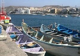 Desembarcan en Arguineguín a 19 personas que iban en una patera, entre ellas 3 bebés