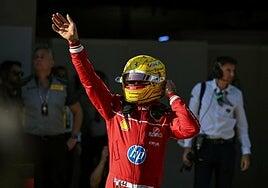 Hamilton busca la redención temprana en China