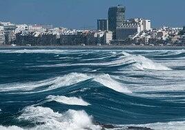 Cielos nubosos, alisios fuertes y fuerte marejada este sábado en las islas